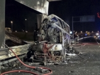 V Taliansku havaroval autobus, zahynulo najmenej desať ľudí