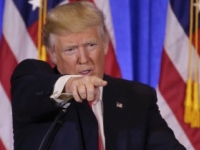 Clintonová mala náskok vďaka migrantom, tvrdí Trump