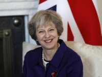 Mayová má problém, Brexit musí schváliť parlament