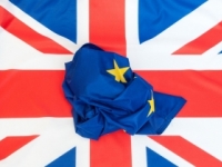 Britskí poslanci rozhodnú o brexite do dvoch týždňov