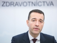 Počet hlásení o nedostatku liekov klesol, vraví Drucker