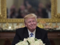 Trumpov protiimigračný dekrét zrušil desaťtisíce víz do USA