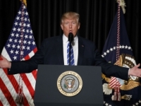 Donald Trump prezradil, že v noci spí iba štyri či päť hodín