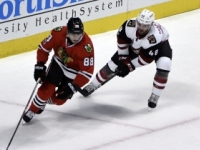 Video: Hossa a Pánik bodovali, Kane a Forsberg s hetrikmi