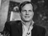 Zomrel herec a režisér Bill Paxton, hral aj vo filme Titanic