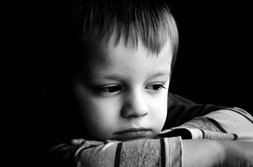 sad_child_portrait